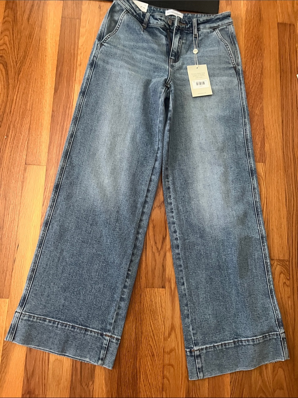 NWT’s Flying Monkey size 27